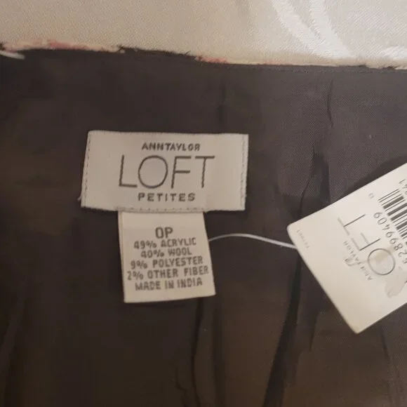 🎉NWT🎉Ann Taylor Plaid Mini Skirt Pink/Black/White - Picture 3 of 5